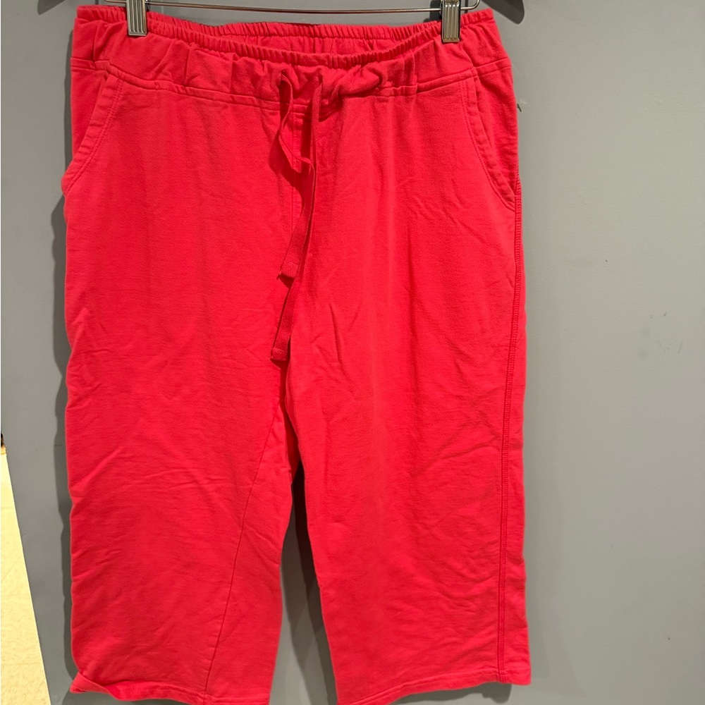 Women’s Sexy Comfy Red Capris